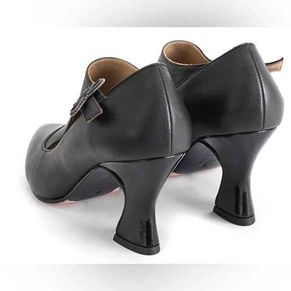 Fluevog LIKE NEW Poser Darla black asymmetrical buckle heel w/ side cutout - 8 - Picture 16 of 16